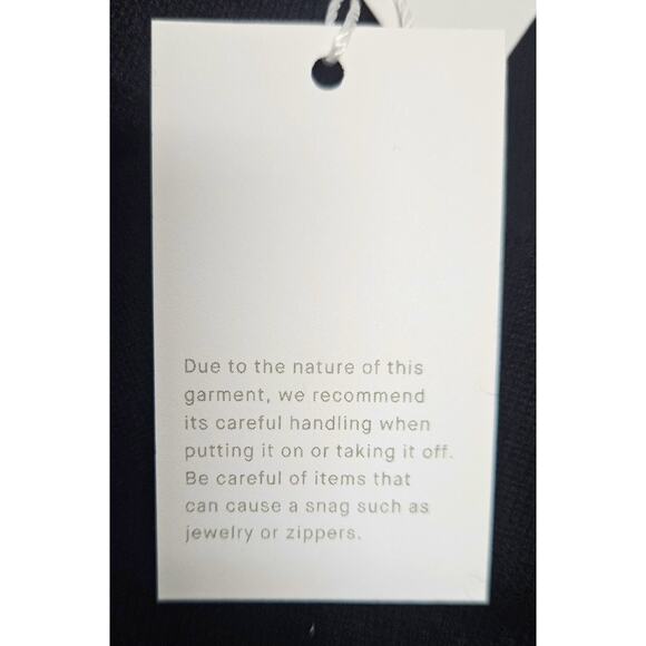 New VINCE Men's Turtleneck Black Cashmere Sweater US Size M - Picture 3 of 4